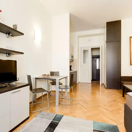 Apartment Halkova Studio Prague