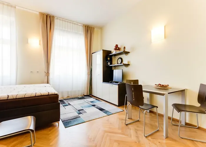 Halkova Studio *